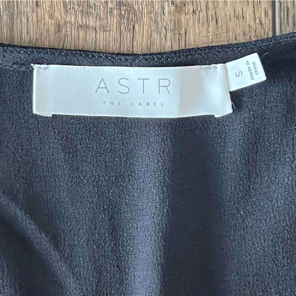 NWT ASTR The Label Black Short Sleeve Sheer Bodysuit Size Small - Picture 9 of 11